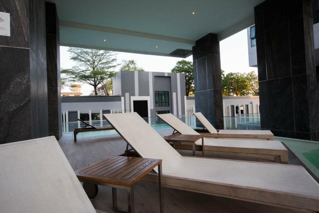The Base Central Pattaya By Pattaya Holiday المظهر الخارجي الصورة